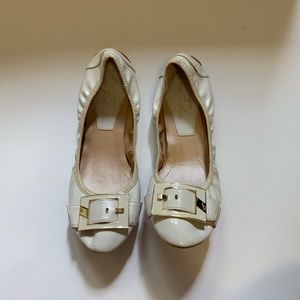 Marc Fisher Rosa Womens White Ballet Flats 8 Shoes